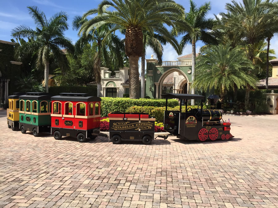 Children riding the Catabella Express